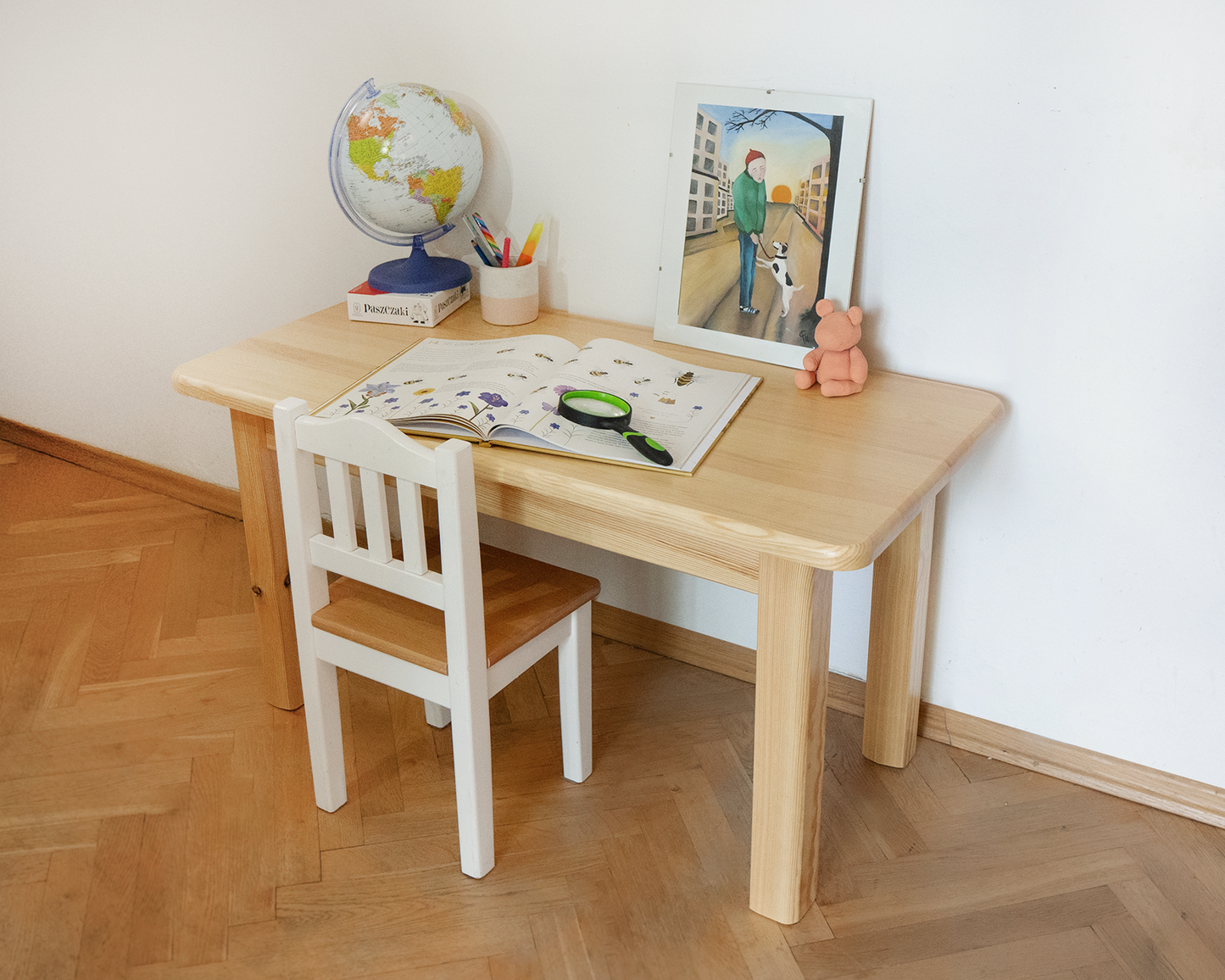 Children’s Growing Desk