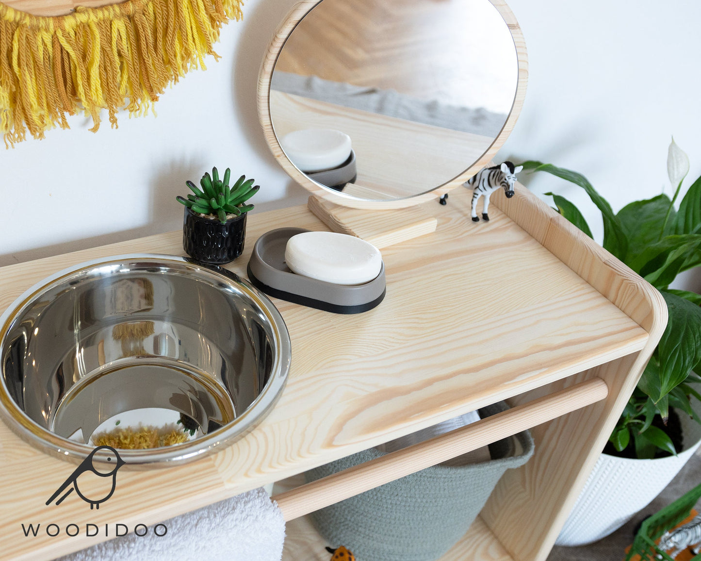 Montessori washbasin