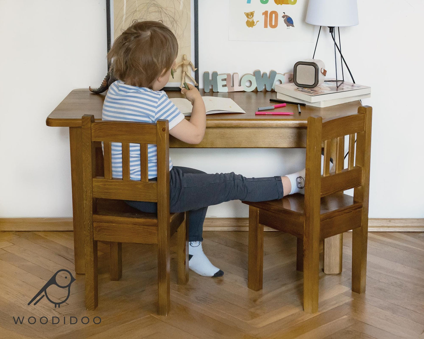 Children’s Growing Desk