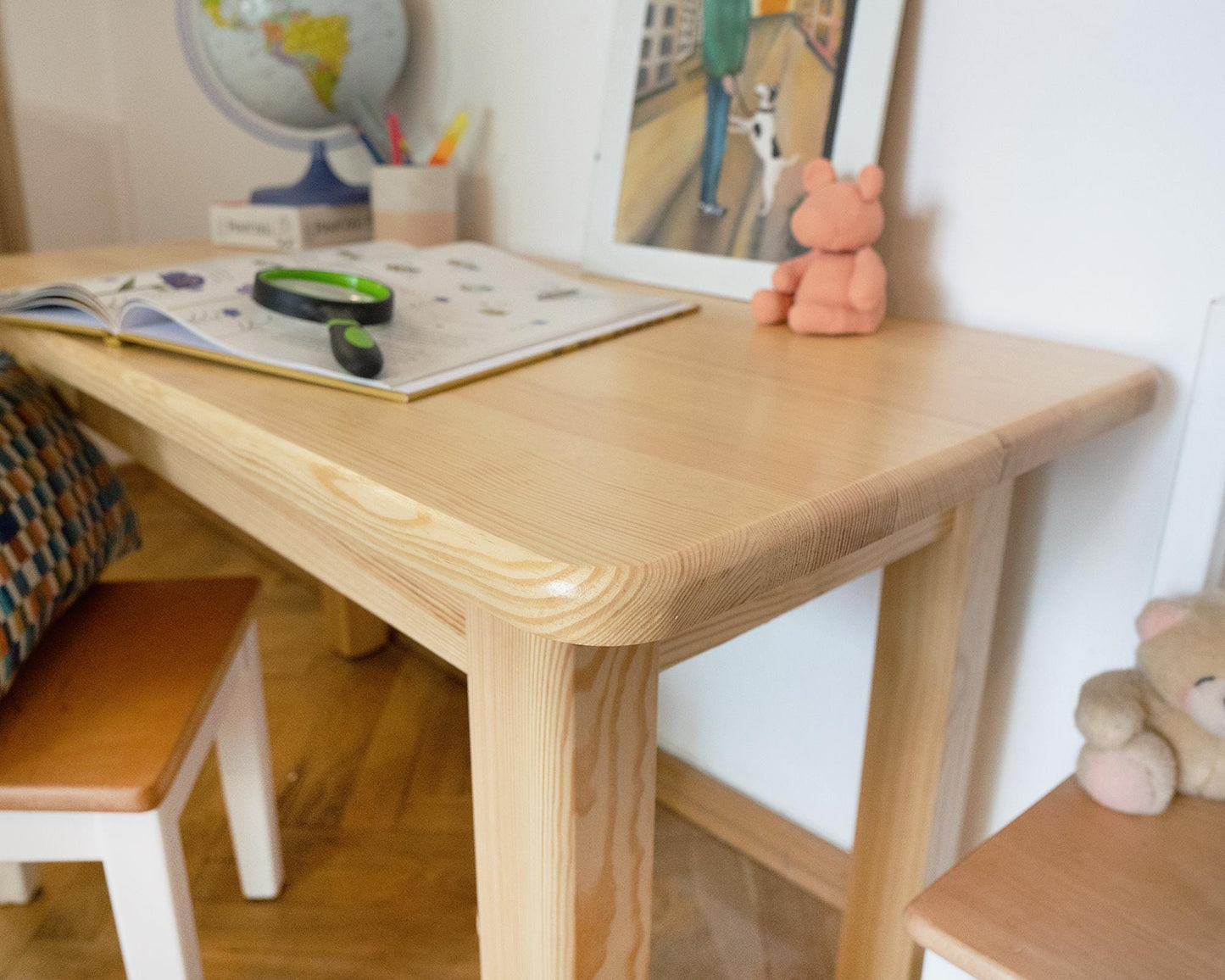 Children’s Growing Desk